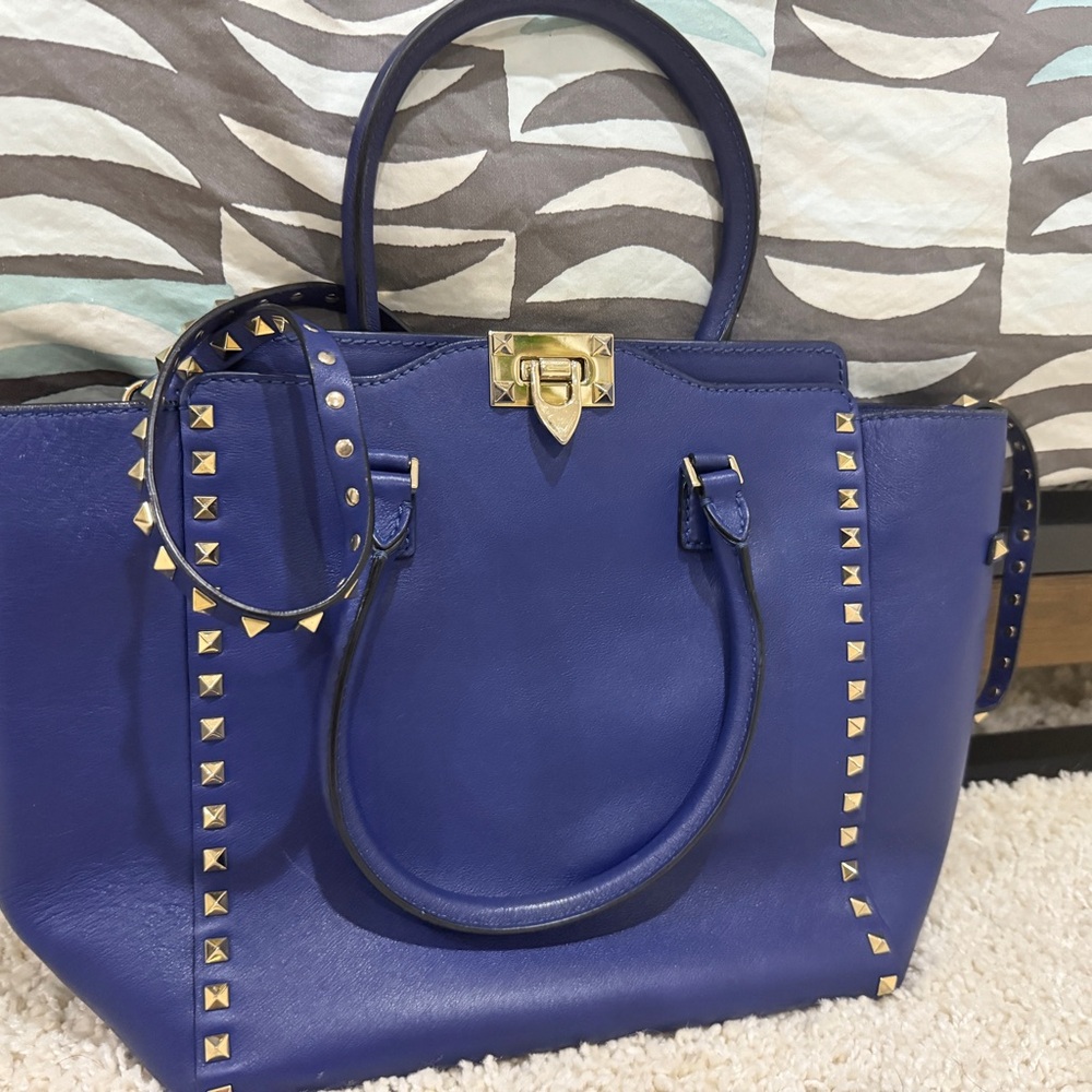 Authentic Valentino Garavani Rockstud Bag